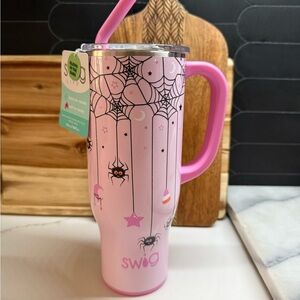 NWT Swig Life Pink Halloween Tumbler with Straw